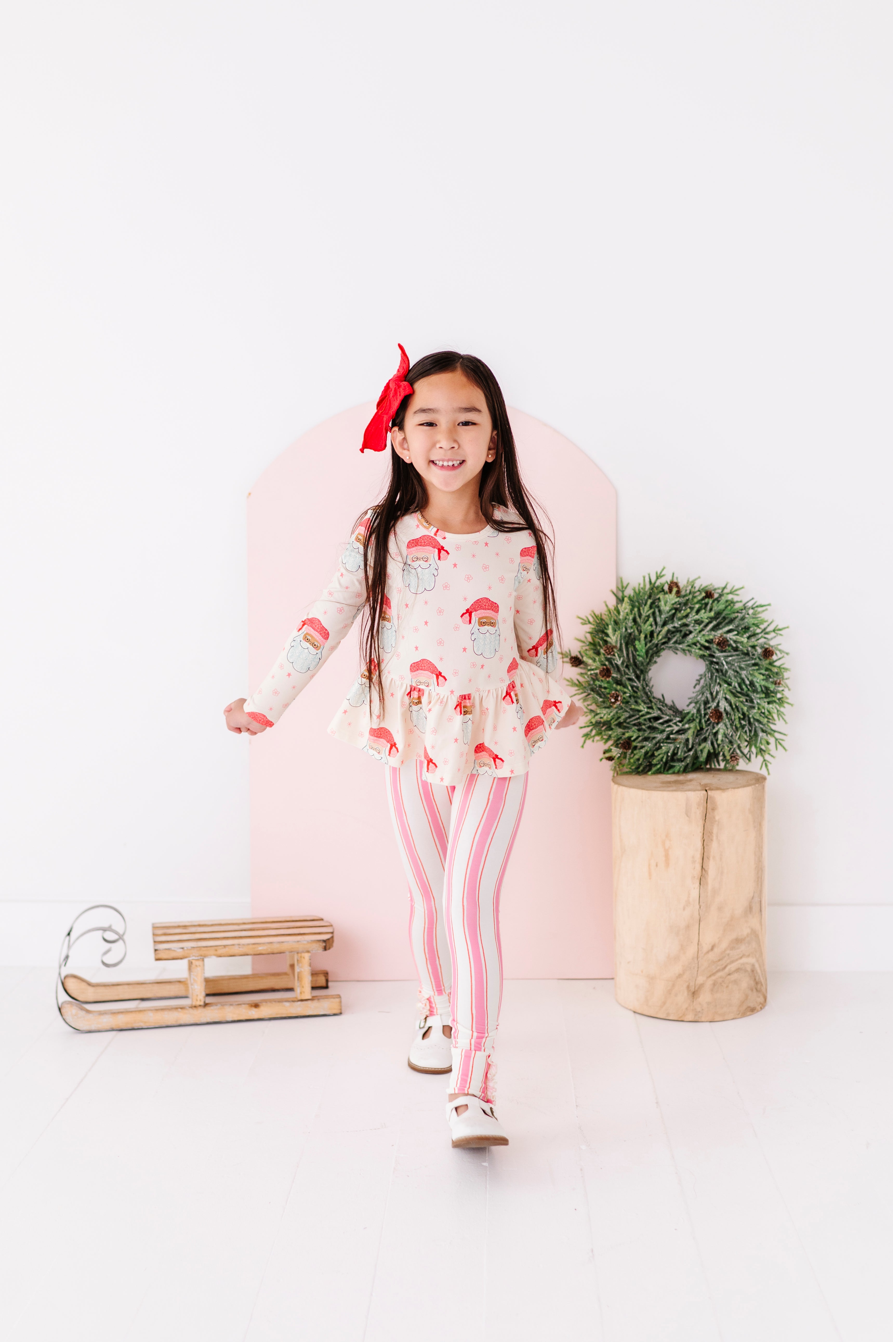 Pink Candy Cane Stripe Leggings | SLIM LEGGINGS