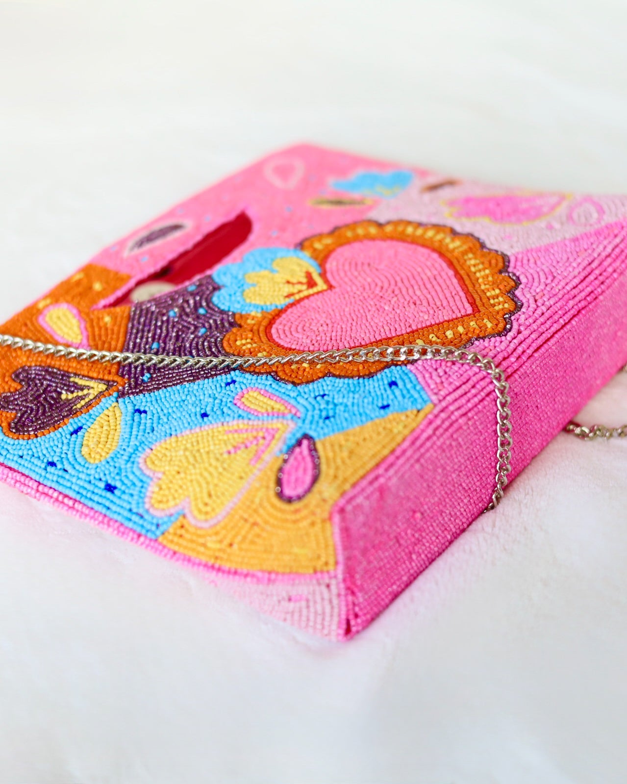 Corazón Vibrante Basket Crossbody Bag