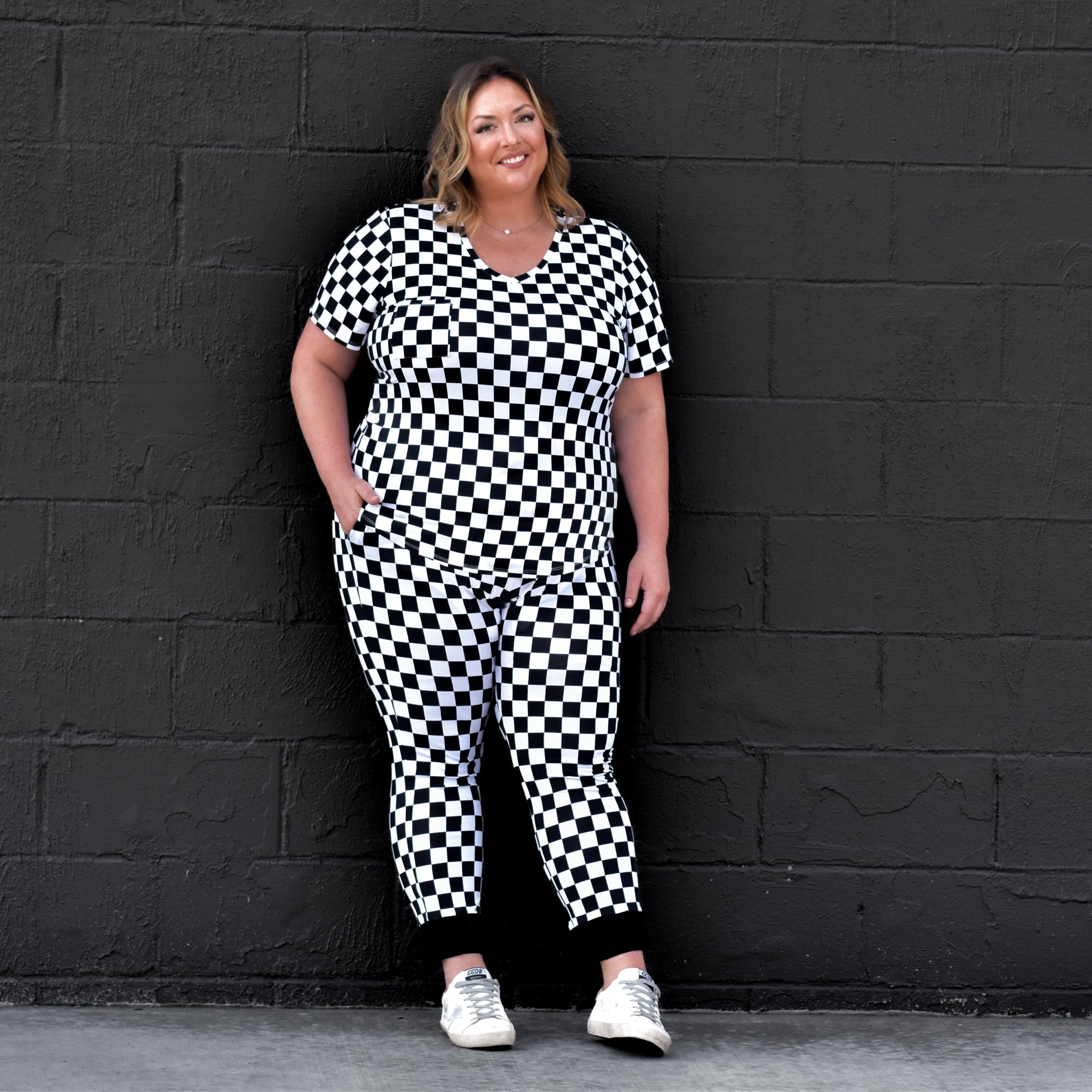 MAMA V-NECK- B+W Check - Bexa Boutique