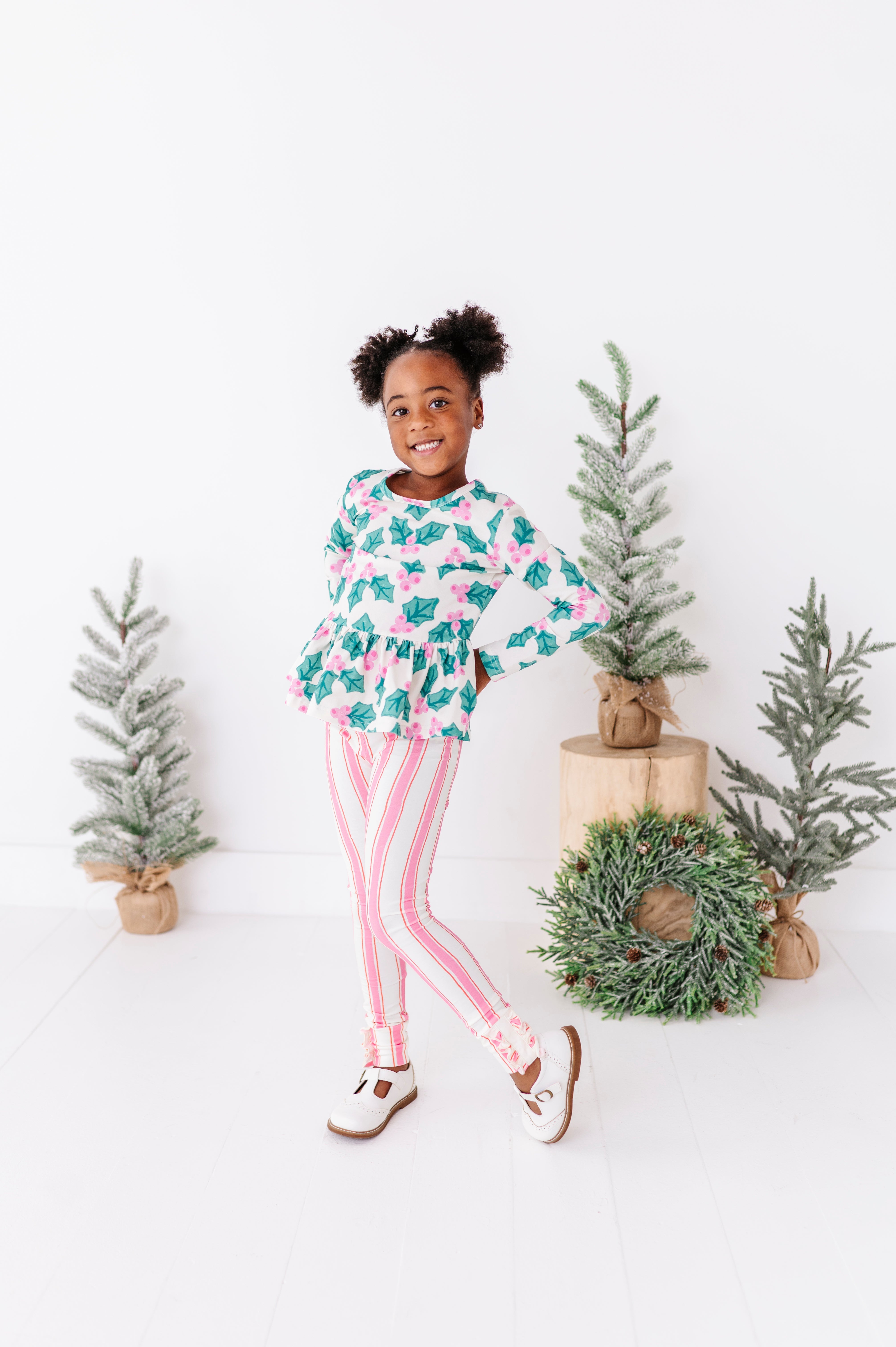 Pink Candy Cane Stripe Leggings | SLIM LEGGINGS