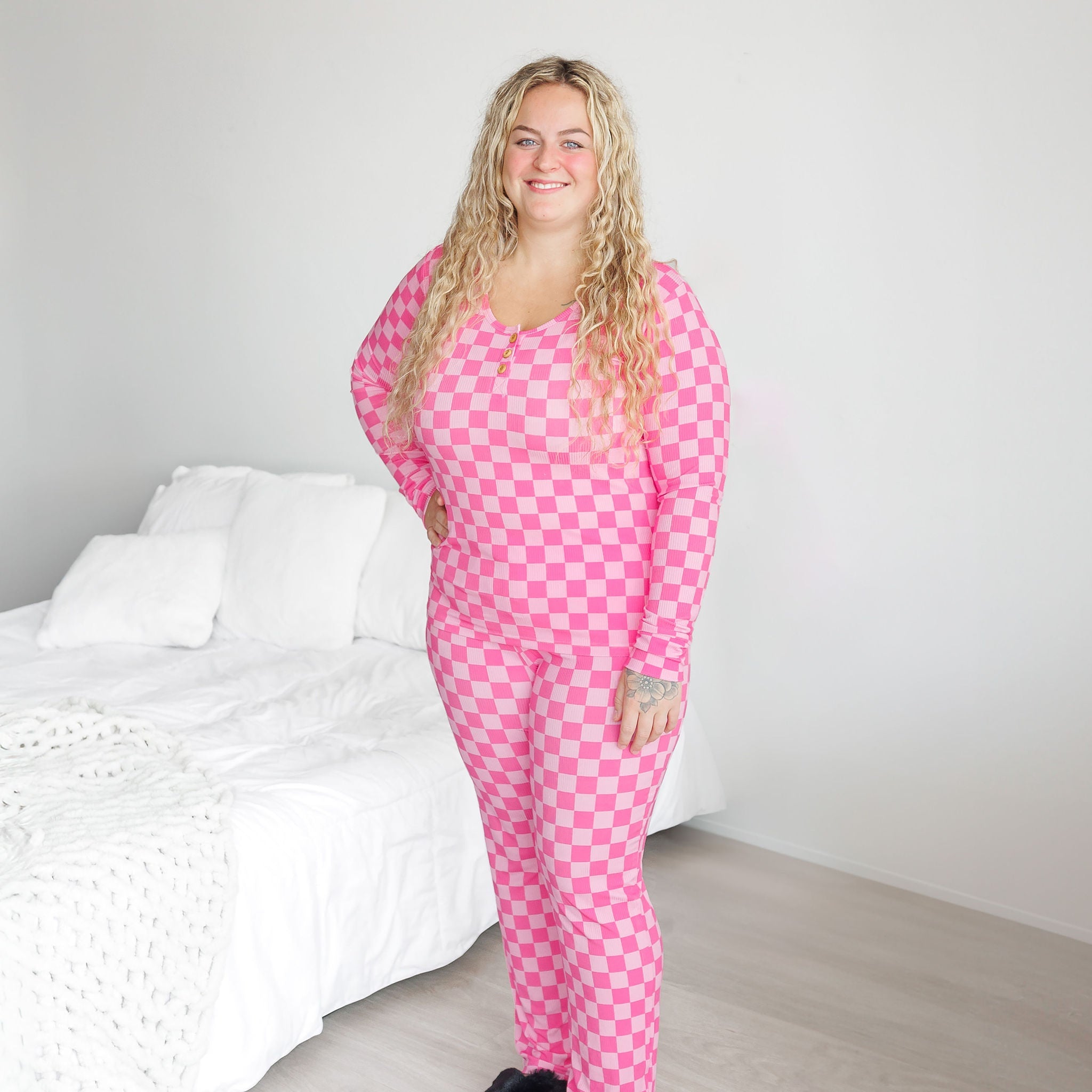 WOMEN'S PAJAMA SET- Pink Check Ribbed - Bexa Boutique