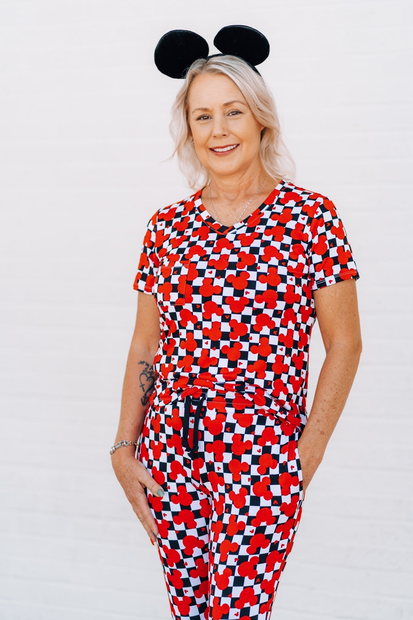 MAMA V-NECK- Roo Magic (Red) - Bexa Boutique