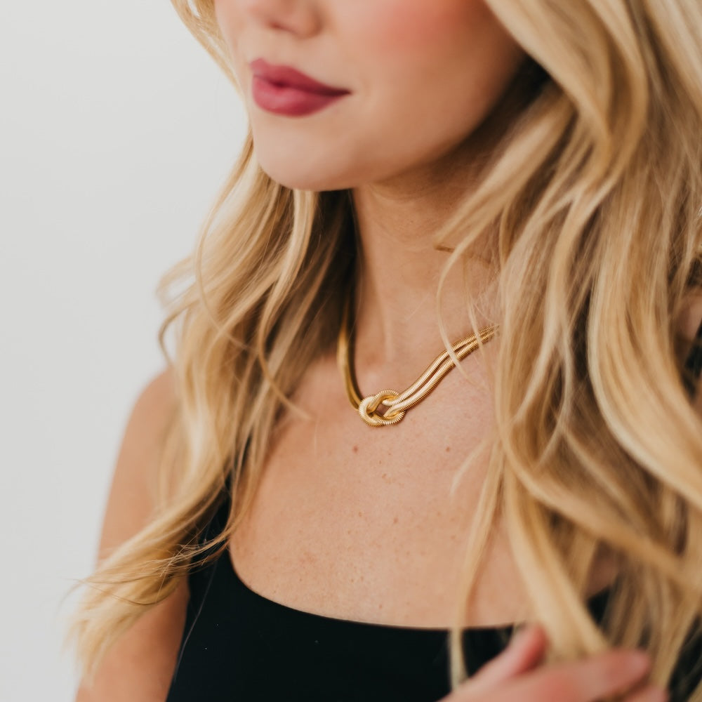 Talia Tied Necklace - WATERPROOF - Gold - Bexa Boutique