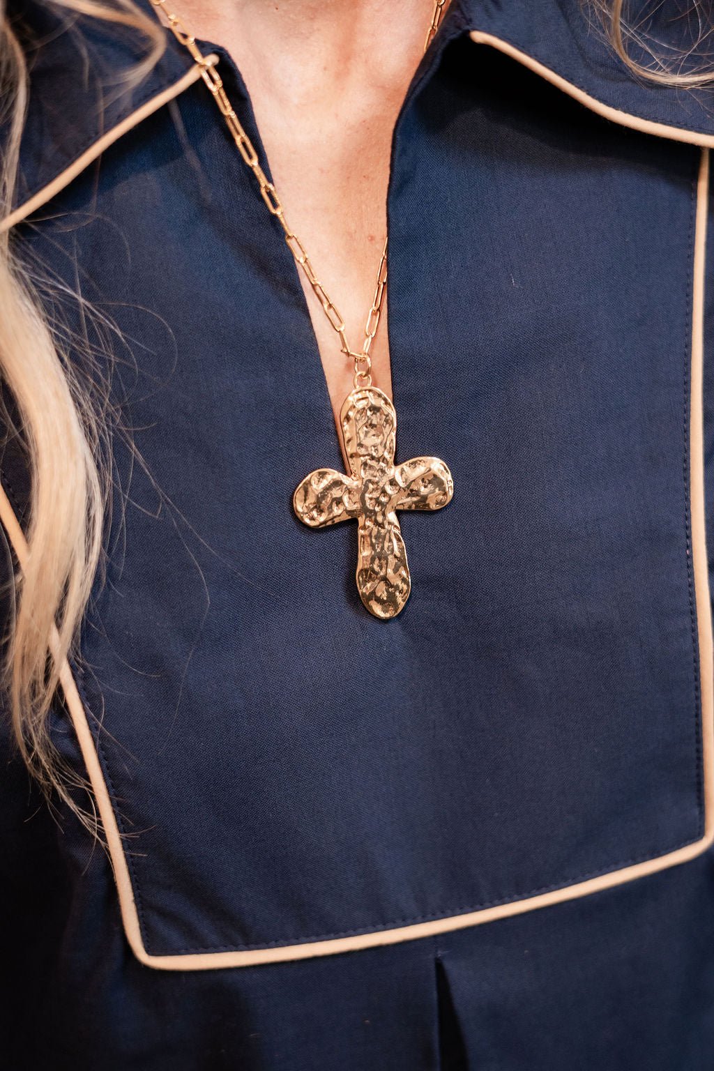 Ashton Cross Necklace - 18k Gold Plated - Paperclip Chain - Bexa Boutique
