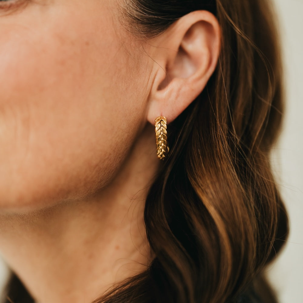 Braided Oval Hoop Earrings - WATERPROOF - Gold - Bexa Boutique