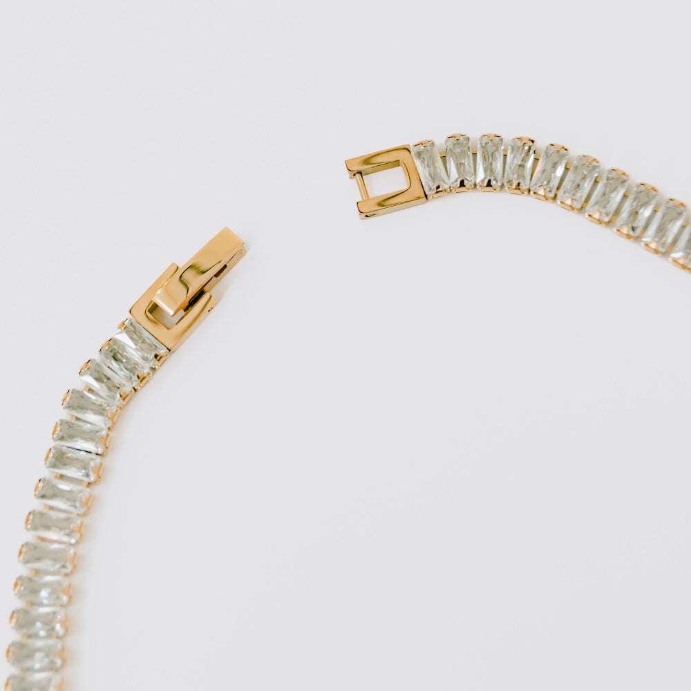 Dazed In Diamonds Choker Necklace - WATERPROOF