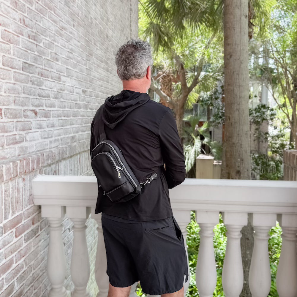 L'uomo Unisex Crossbody Bag