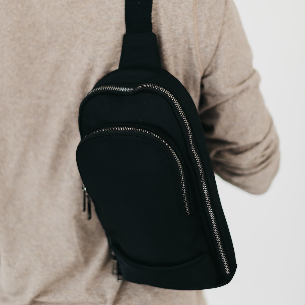 L'uomo Unisex Crossbody Bag