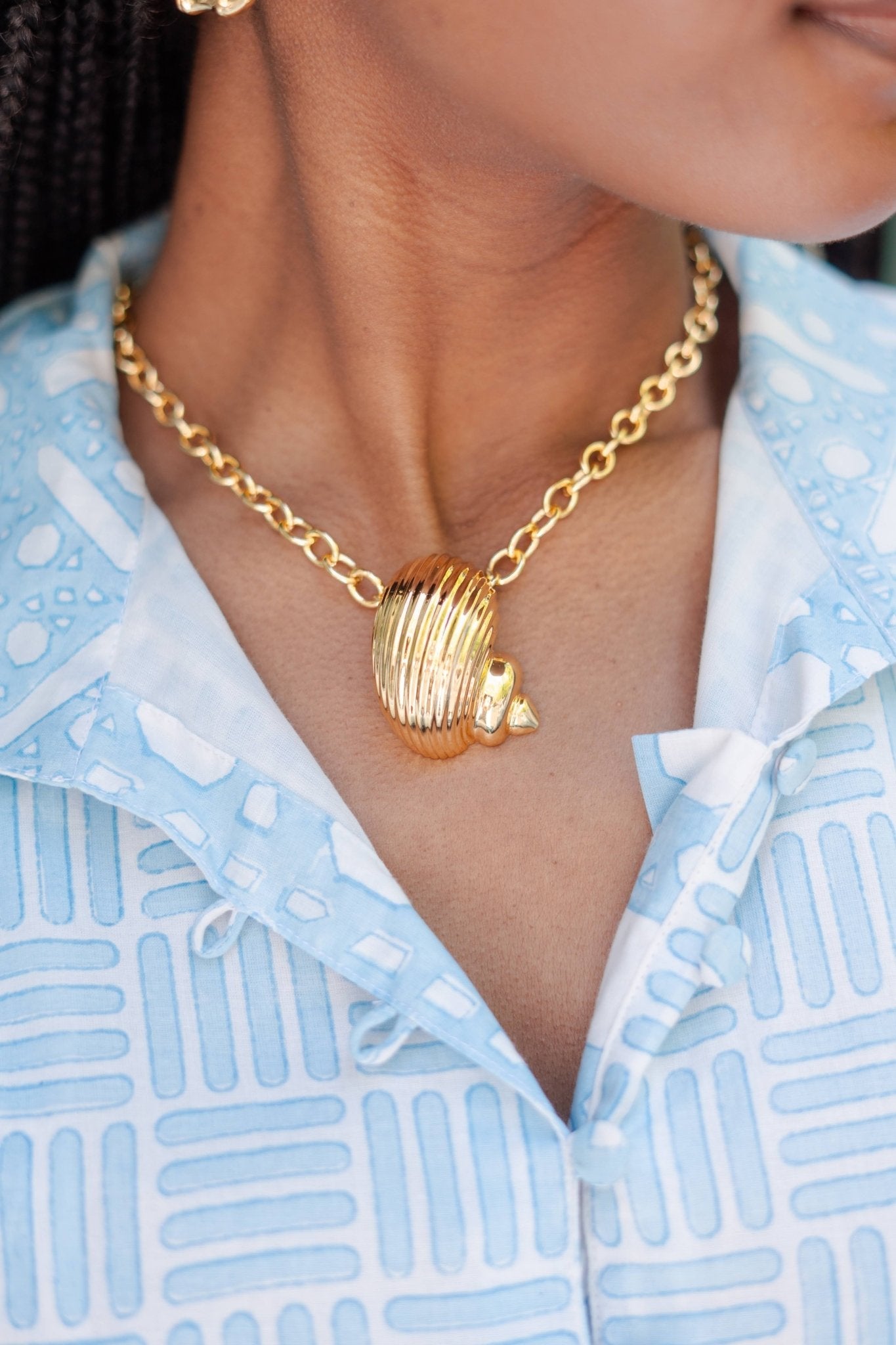 Soleil - Gold Conch Charm Necklace - 18k Gold Plated - Bexa Boutique