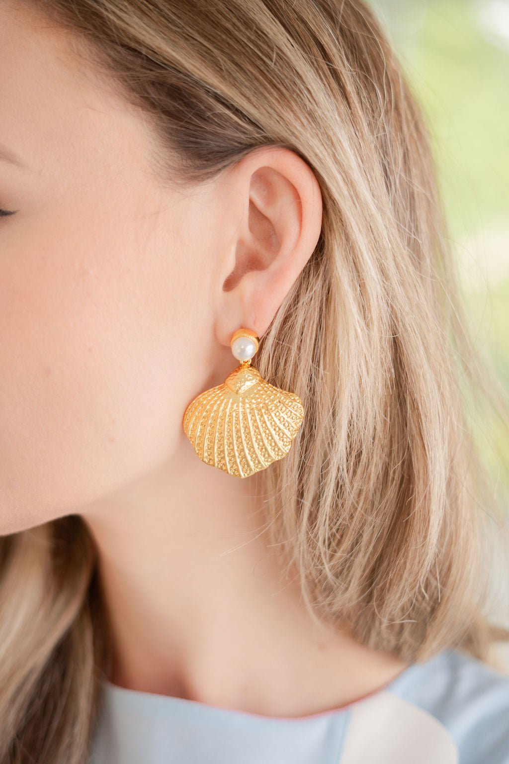 Sullivan Gold Shell Pearl Top Earring - 18k Gold Plated - Belle of the Ball Collection - Bexa Boutique
