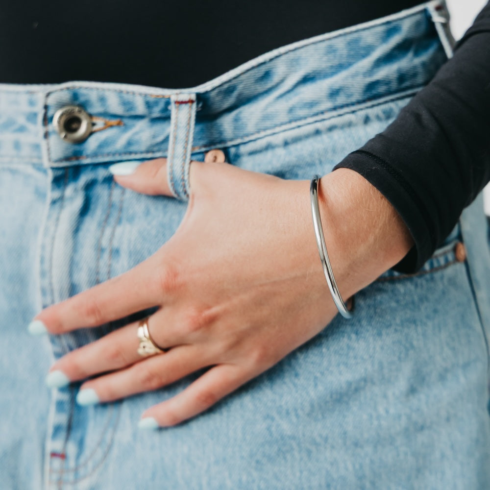 Timeless and Chic Bangle Bracelet - WATERPROOF - Gold - Bexa Boutique