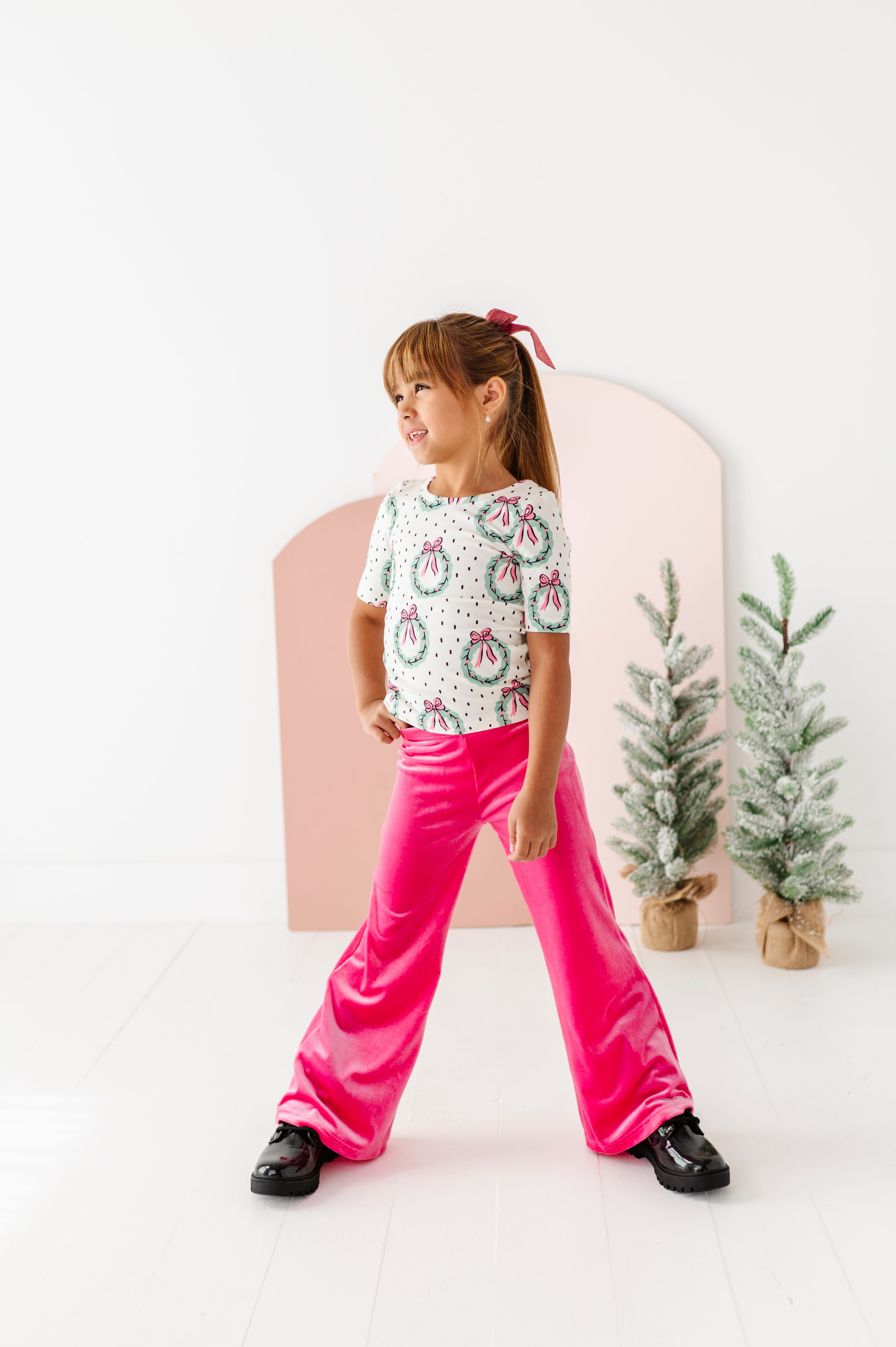 Girly Wreath Top| Scoop Back TEE