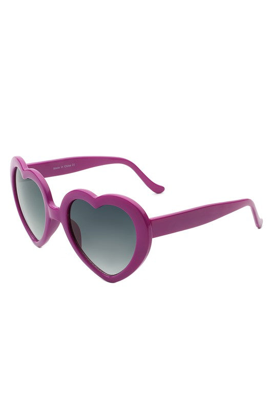 Playful Mod Clout Heart Shape Fashion Sunglasses