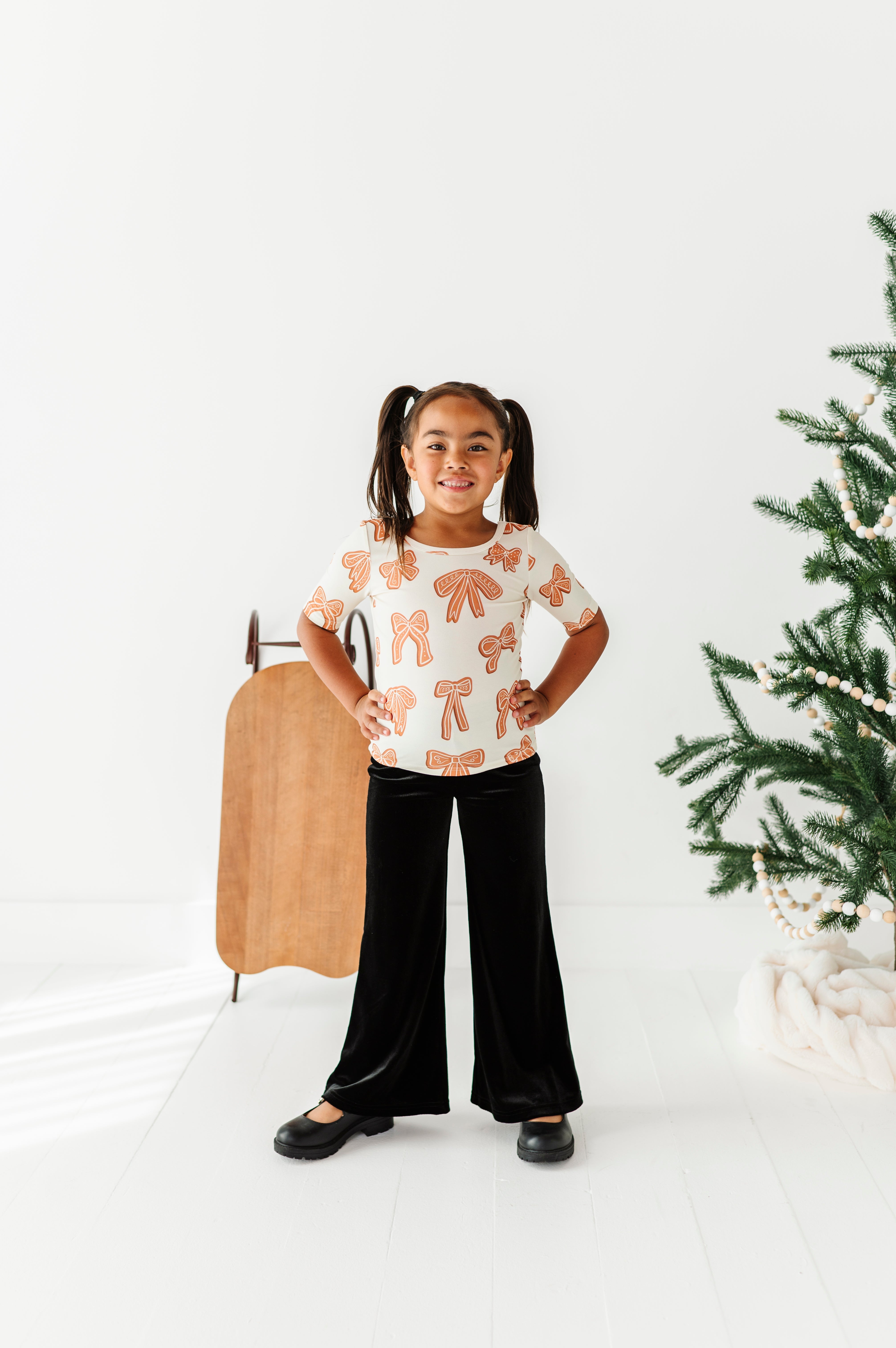 Gingerbread Bow Top | Scoop Back TEE