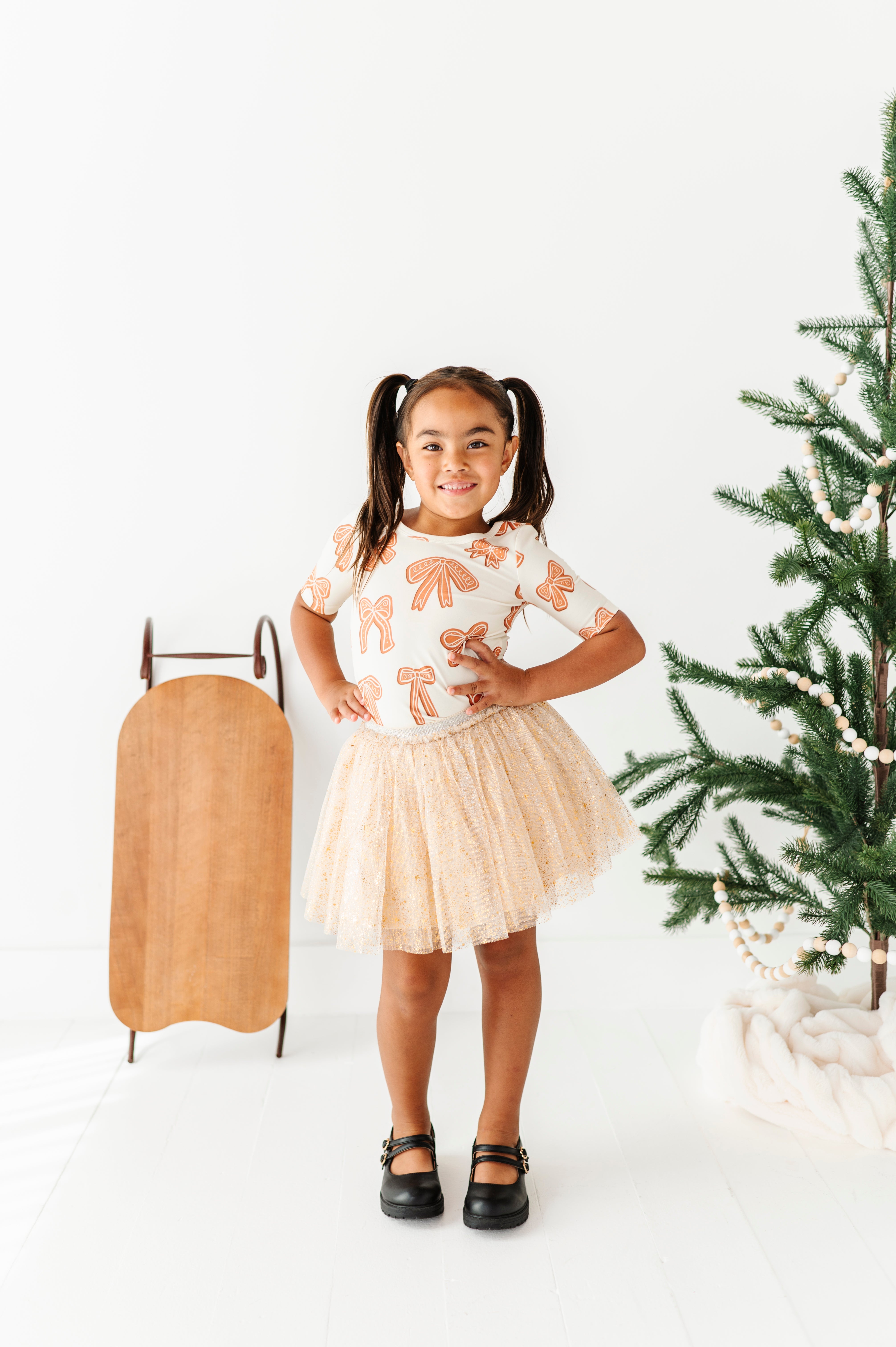 Gingerbread Bow Top | Scoop Back TEE