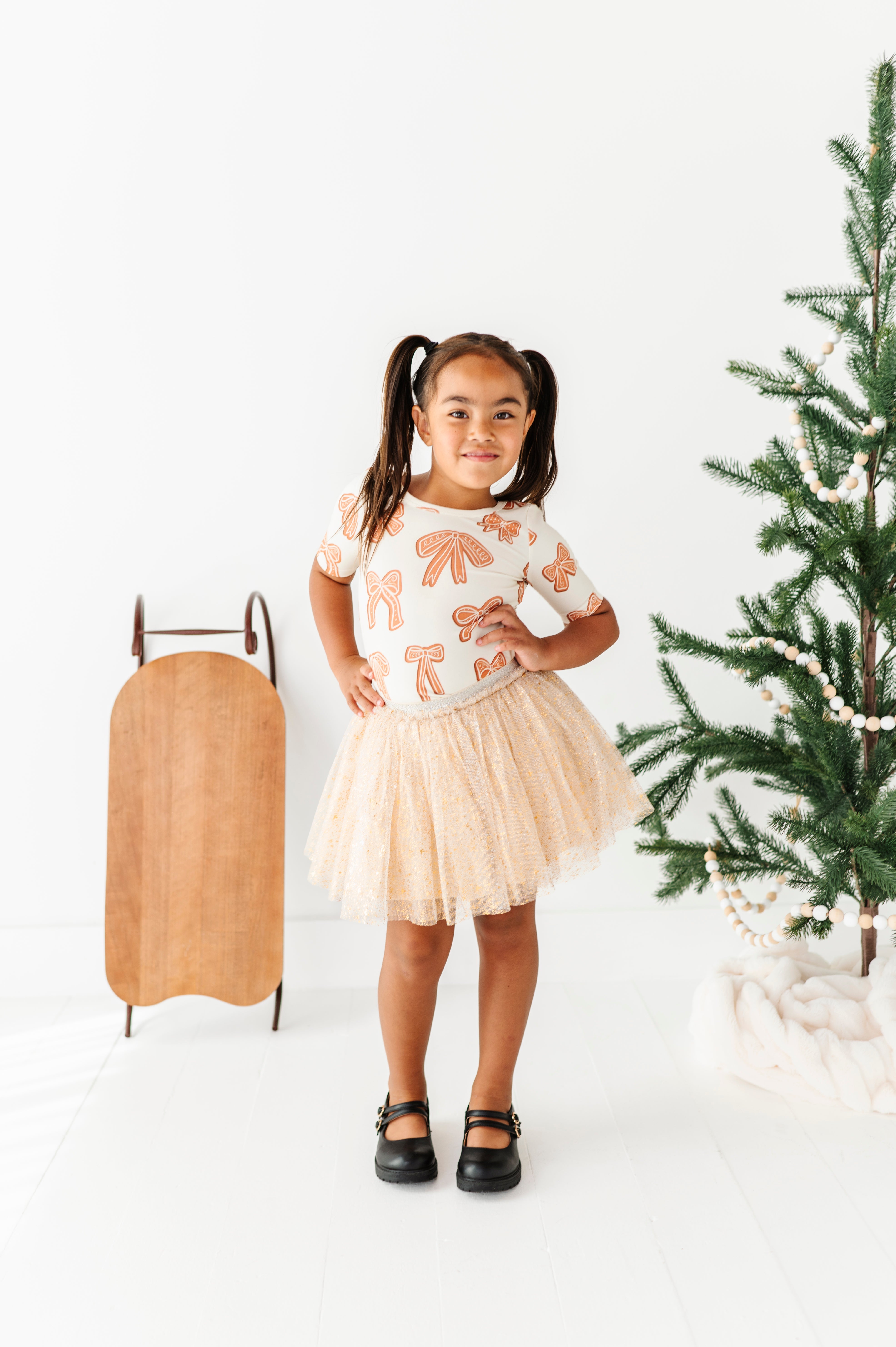 Gingerbread Bow Top | Scoop Back TEE