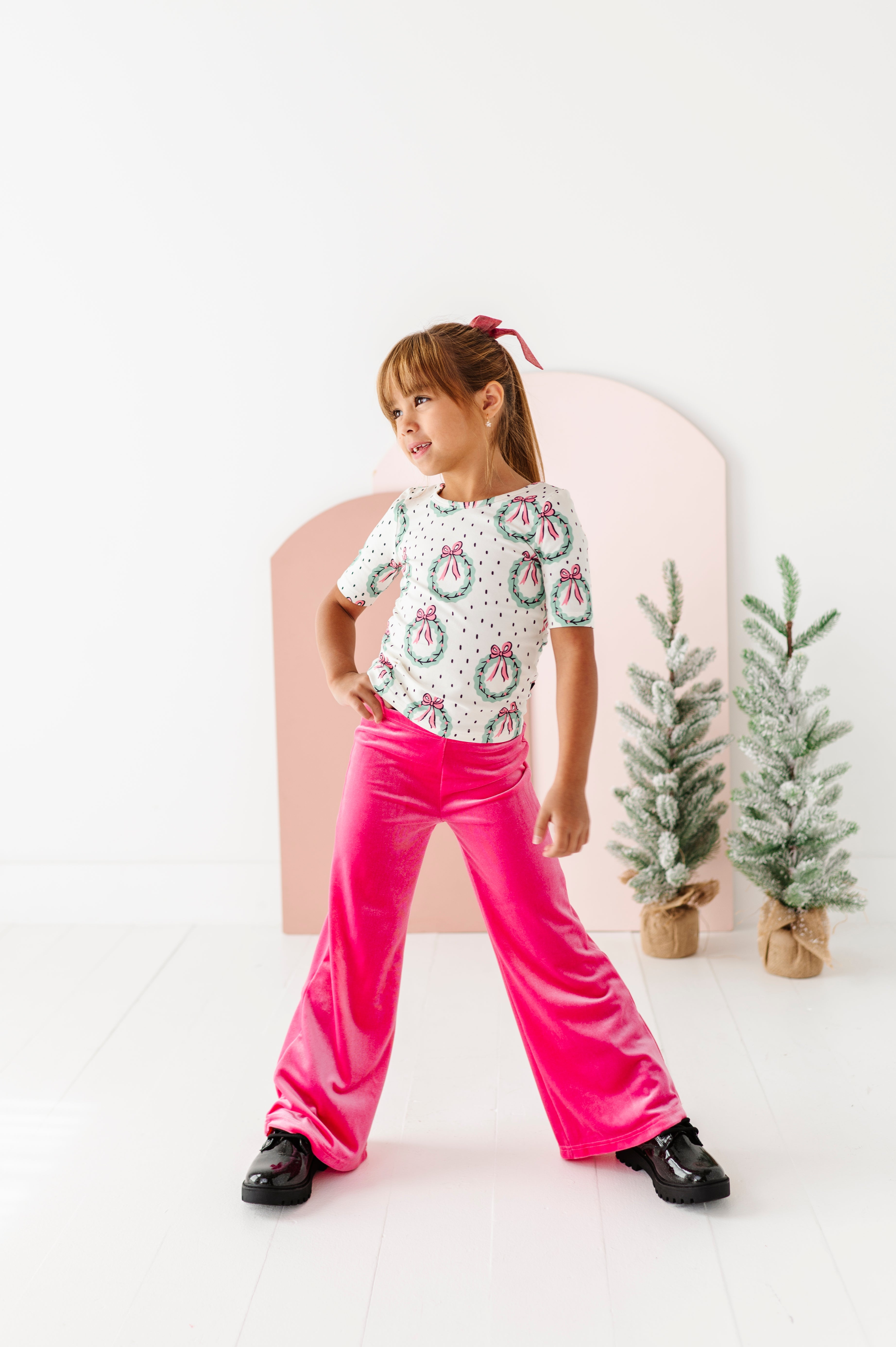 Girly Wreath Top| Scoop Back TEE