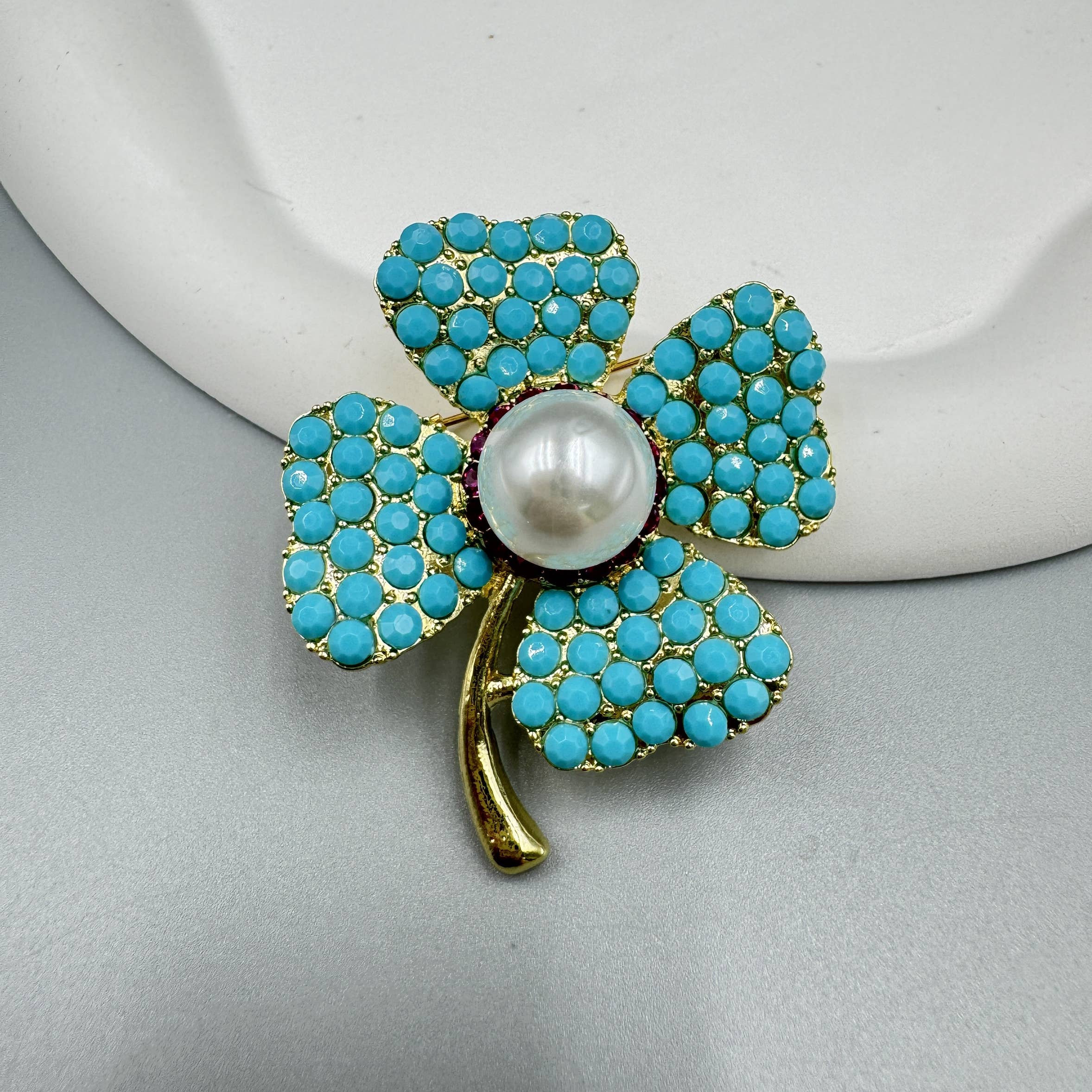 Blue Turquoise Clover Brooch Pin