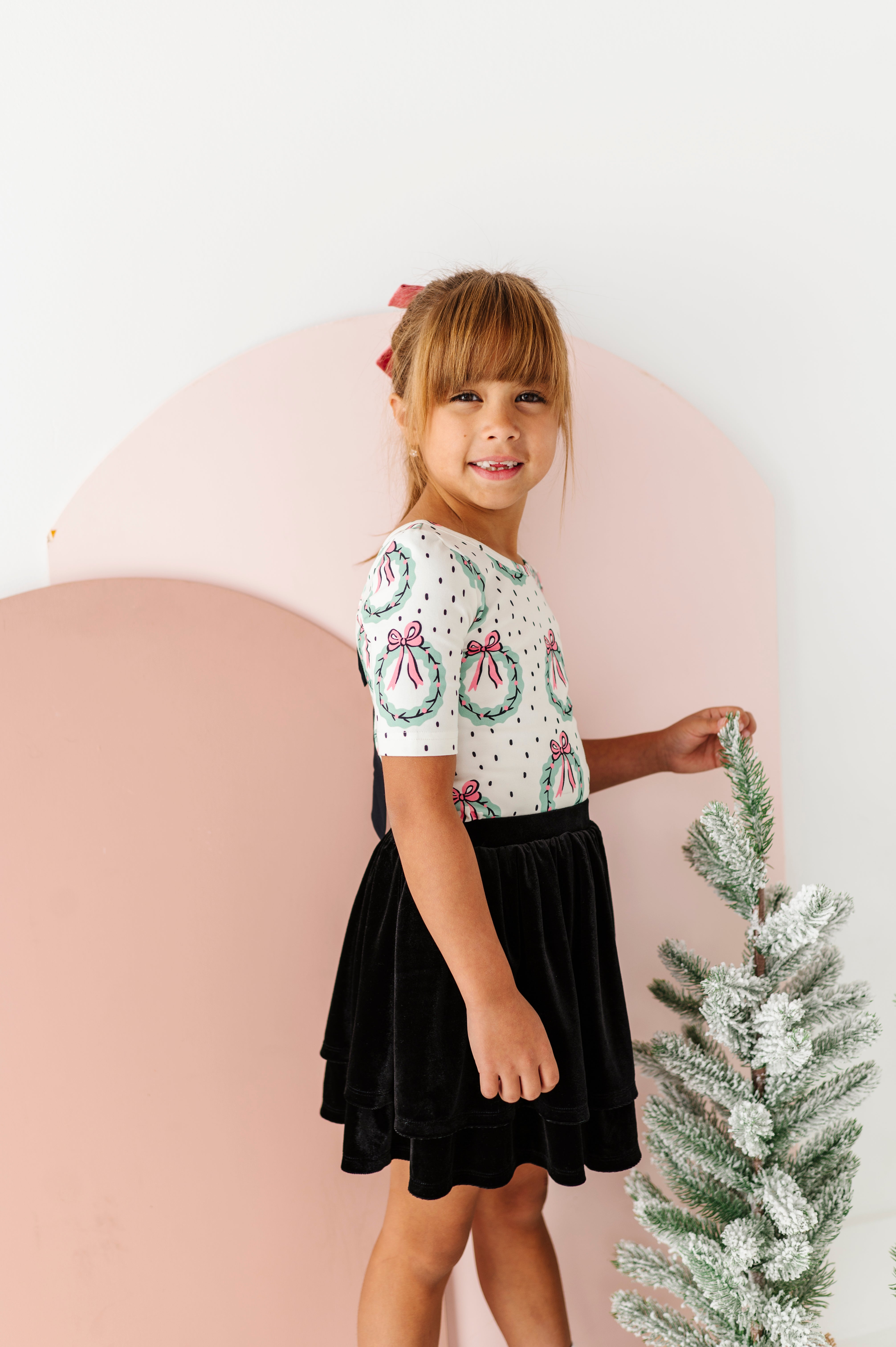 Girly Wreath Top| Scoop Back TEE