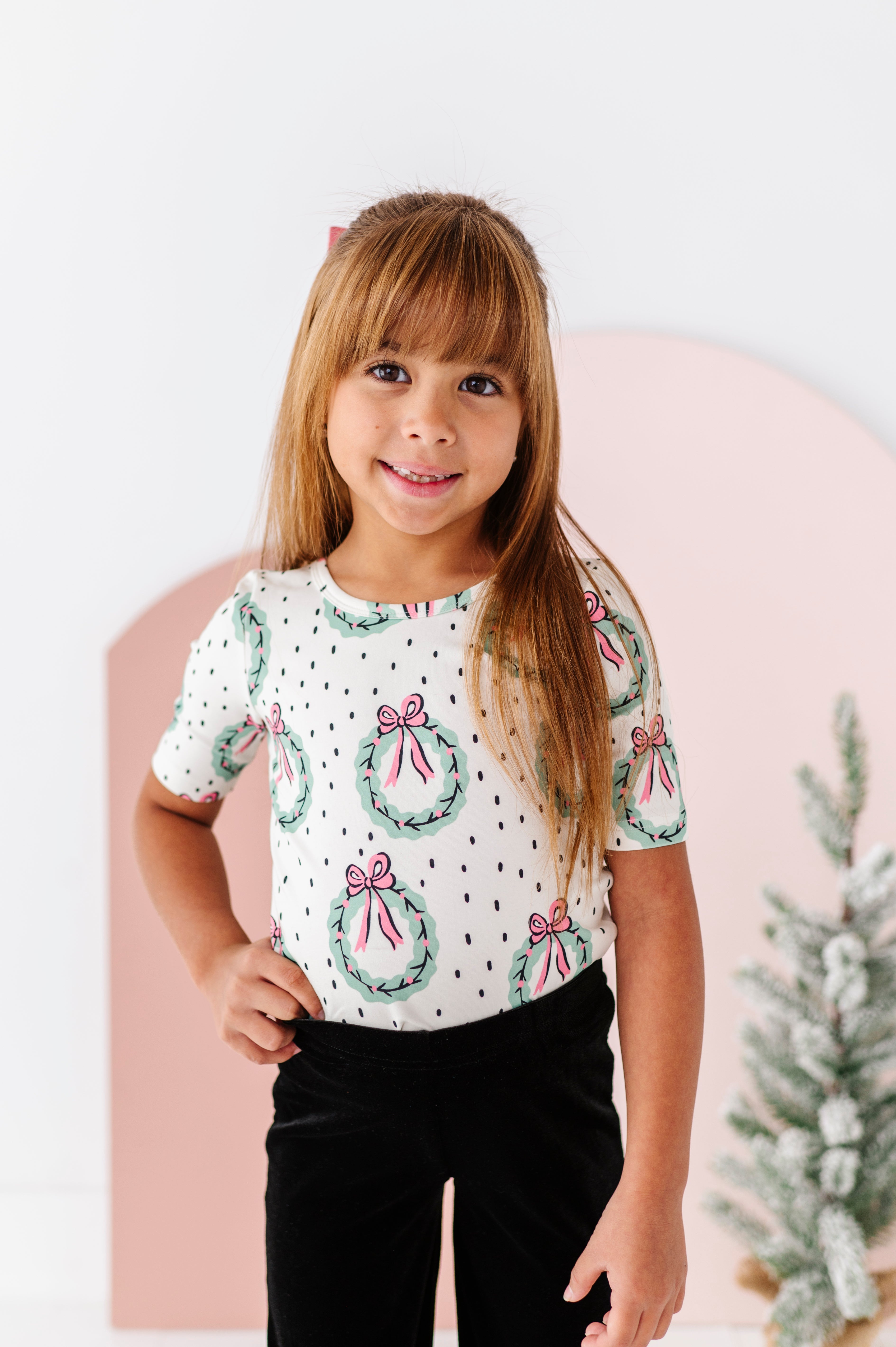 Girly Wreath Top| Scoop Back TEE