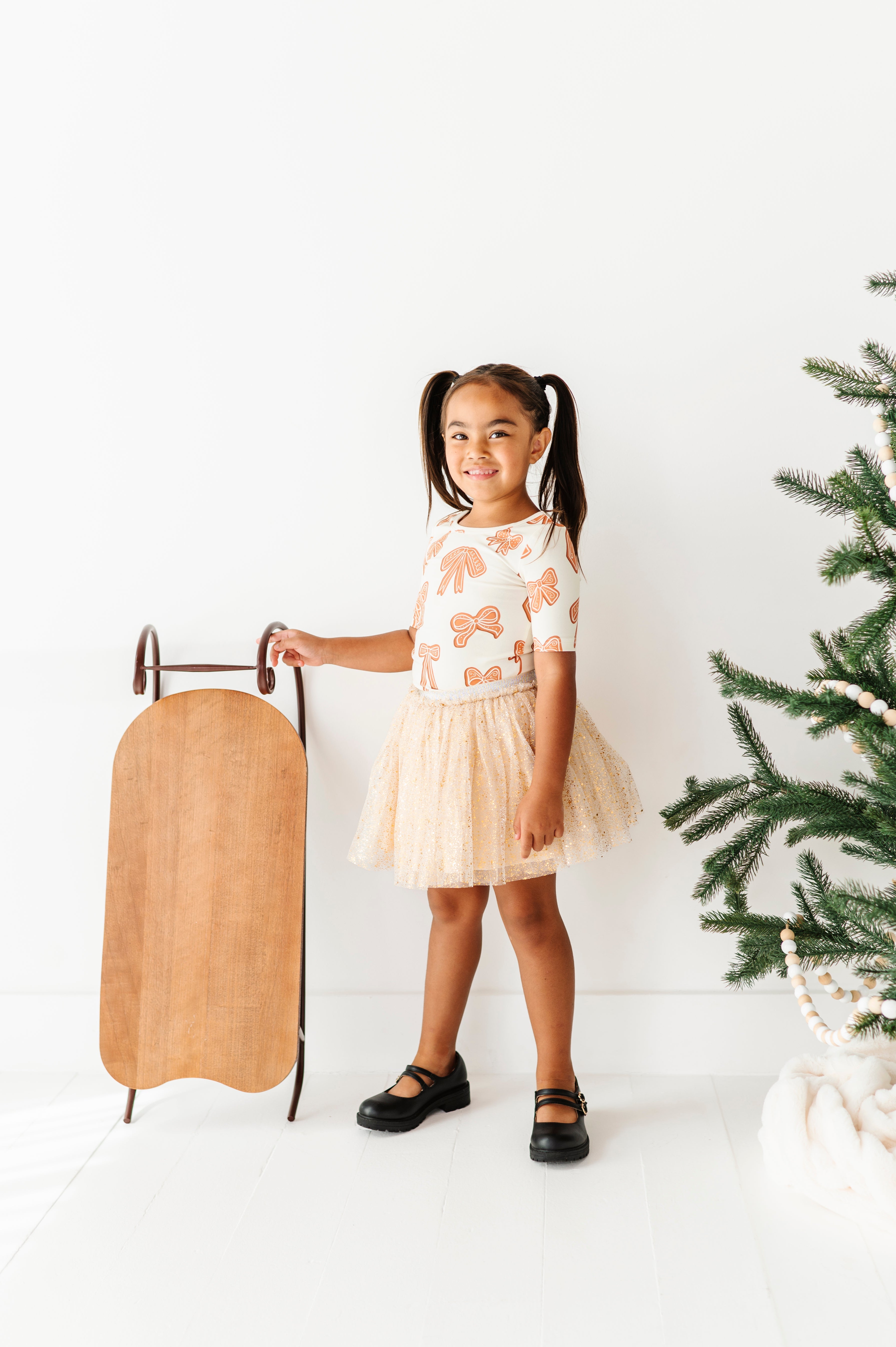 Gingerbread Bow Top | Scoop Back TEE