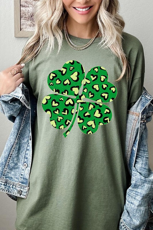 Four Leaf Clover Graphic Heavyweight T Shirts