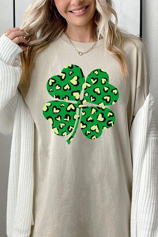 Four Leaf Clover Graphic Heavyweight T Shirts