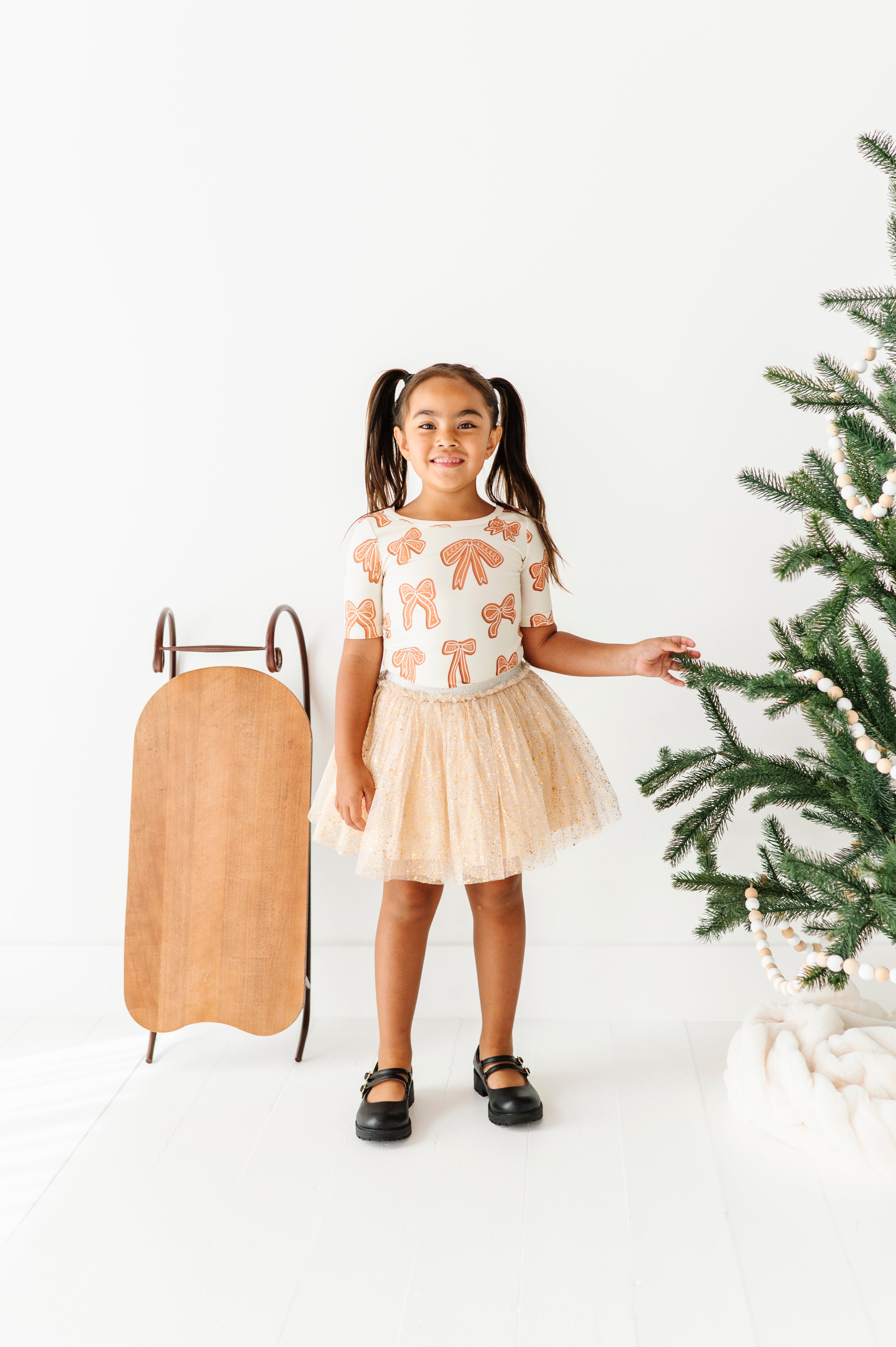 Gingerbread Bow Top | Scoop Back TEE