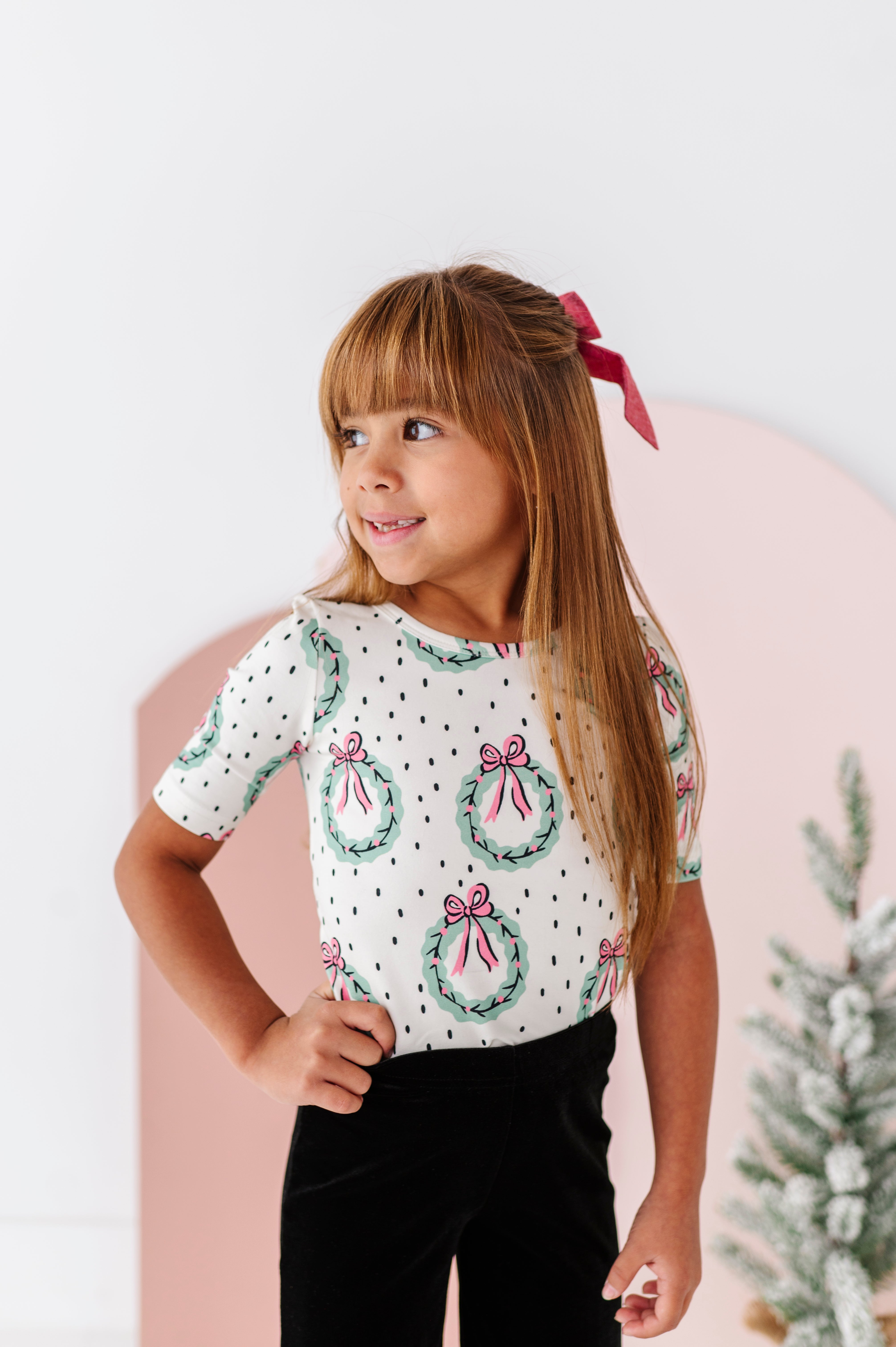 Girly Wreath Top| Scoop Back TEE