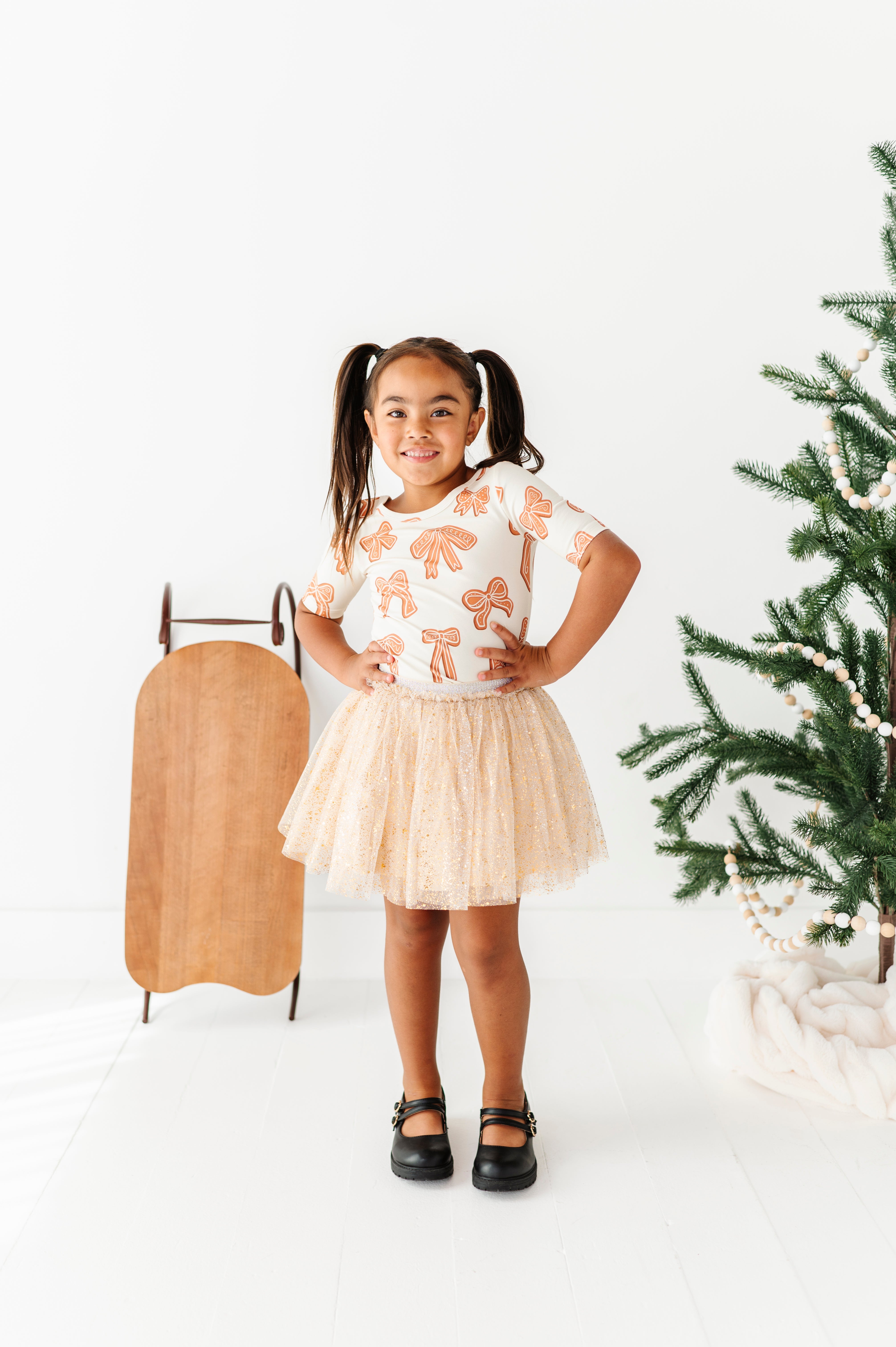 Gingerbread Bow Top | Scoop Back TEE