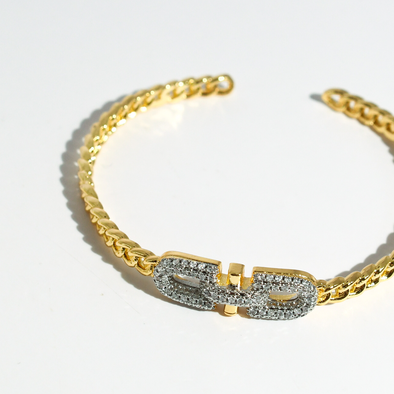 Chic Lock Bangle