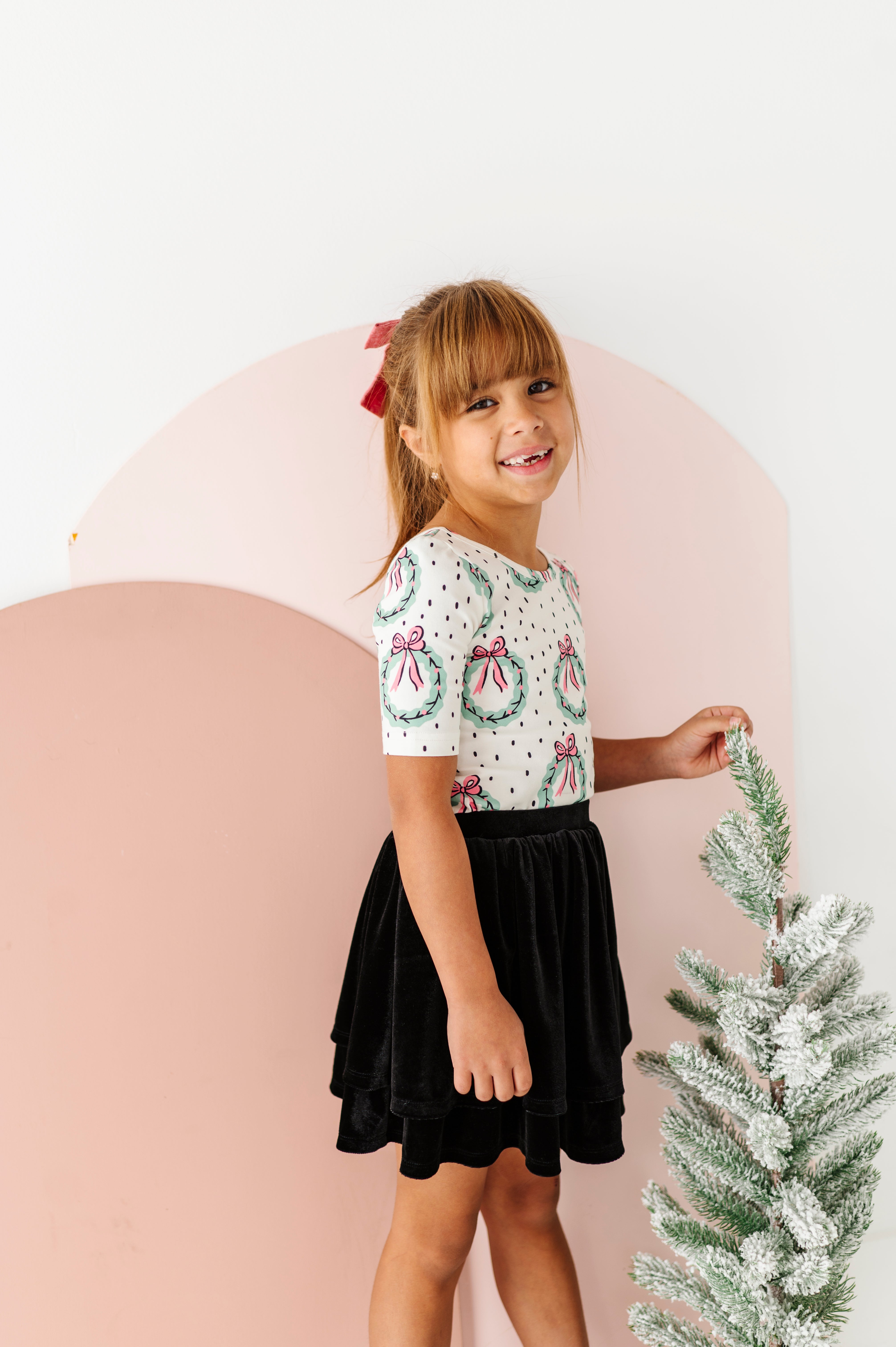 Girly Wreath Top| Scoop Back TEE