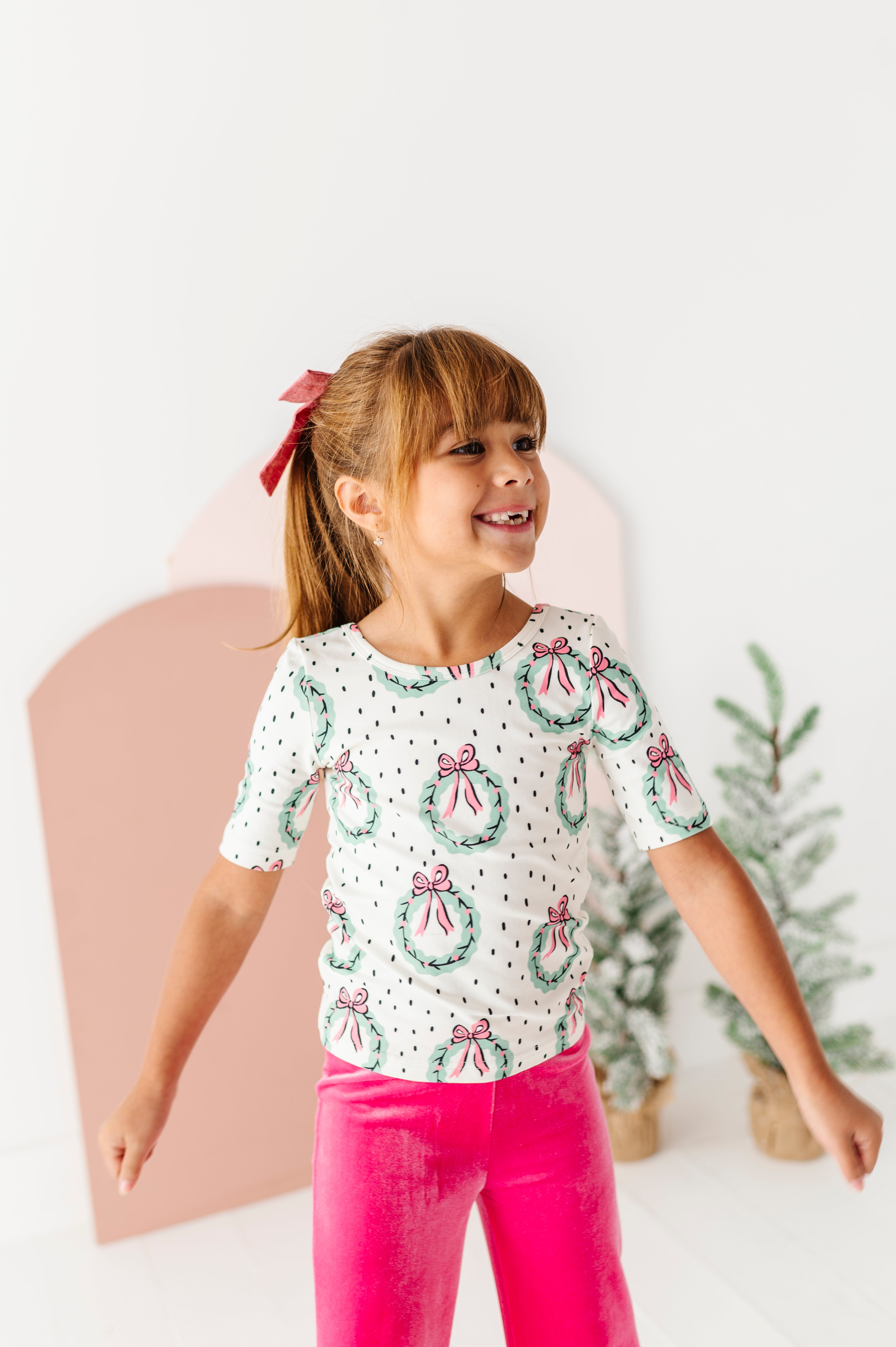 Girly Wreath Top| Scoop Back TEE