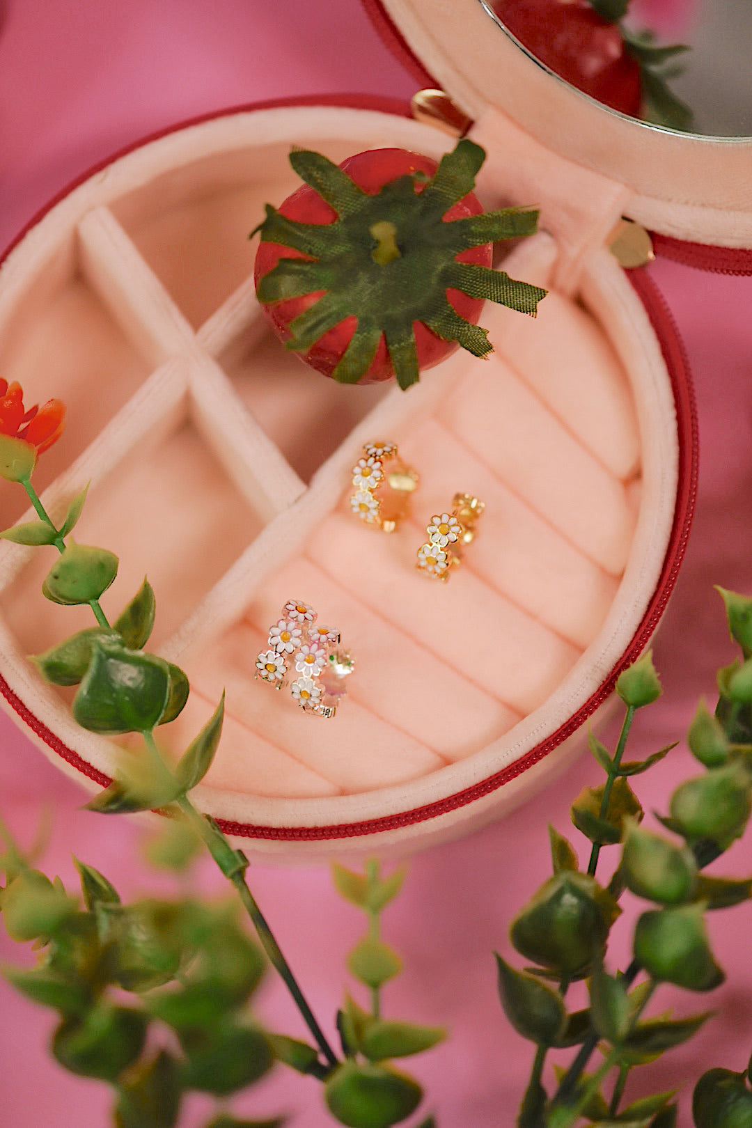 Daisy Hoops (3 Color Options)
