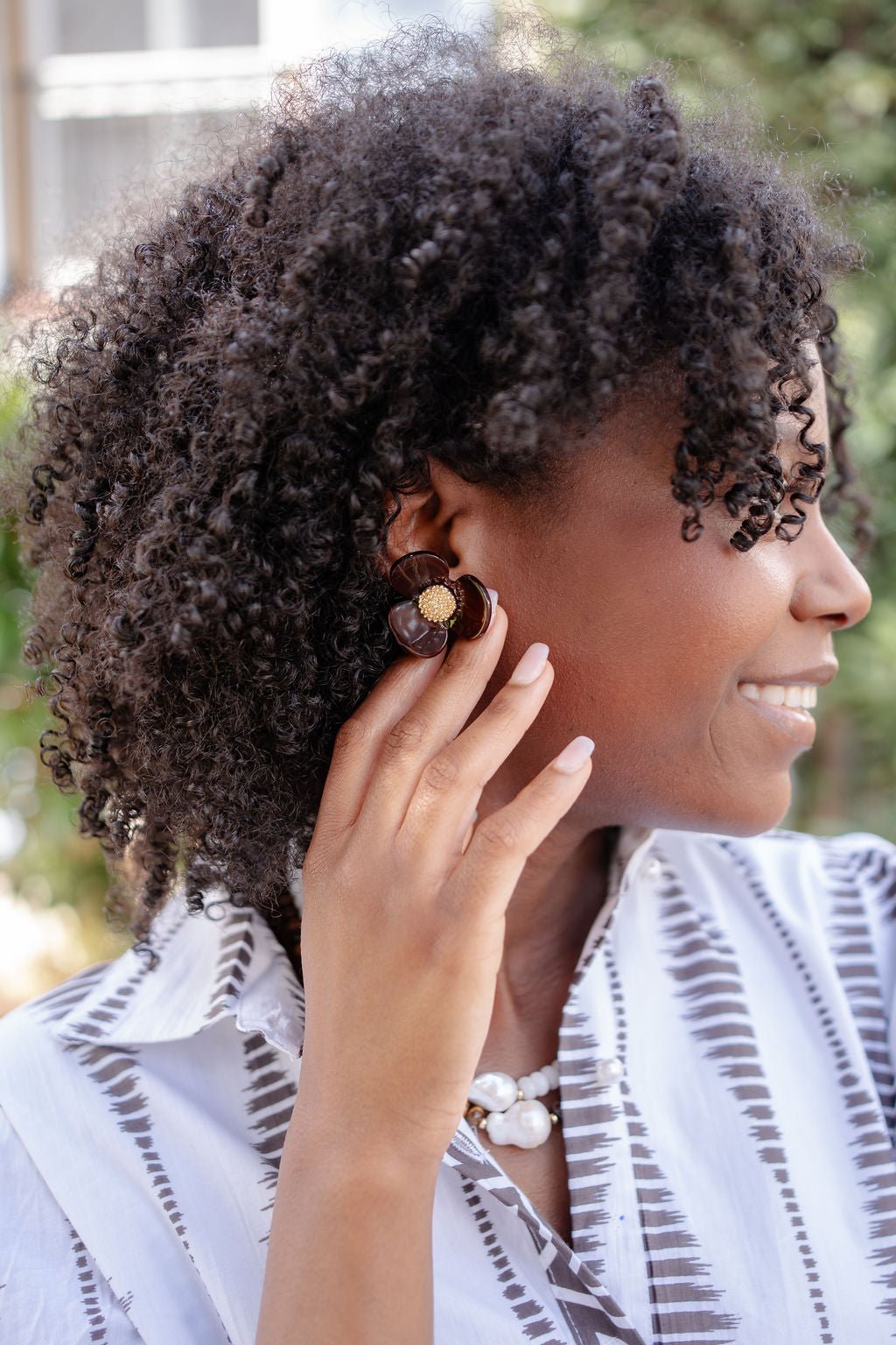 Bell Acrylic Flower Earring - Light Pink - Bexa Boutique