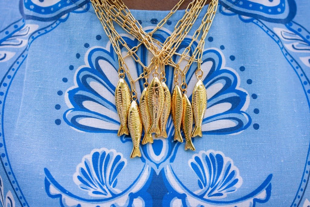 Fish - Beach Town - Small Paper Clip Chain Necklace - 18k Gold Plated 18 Inches - Bexa Boutique