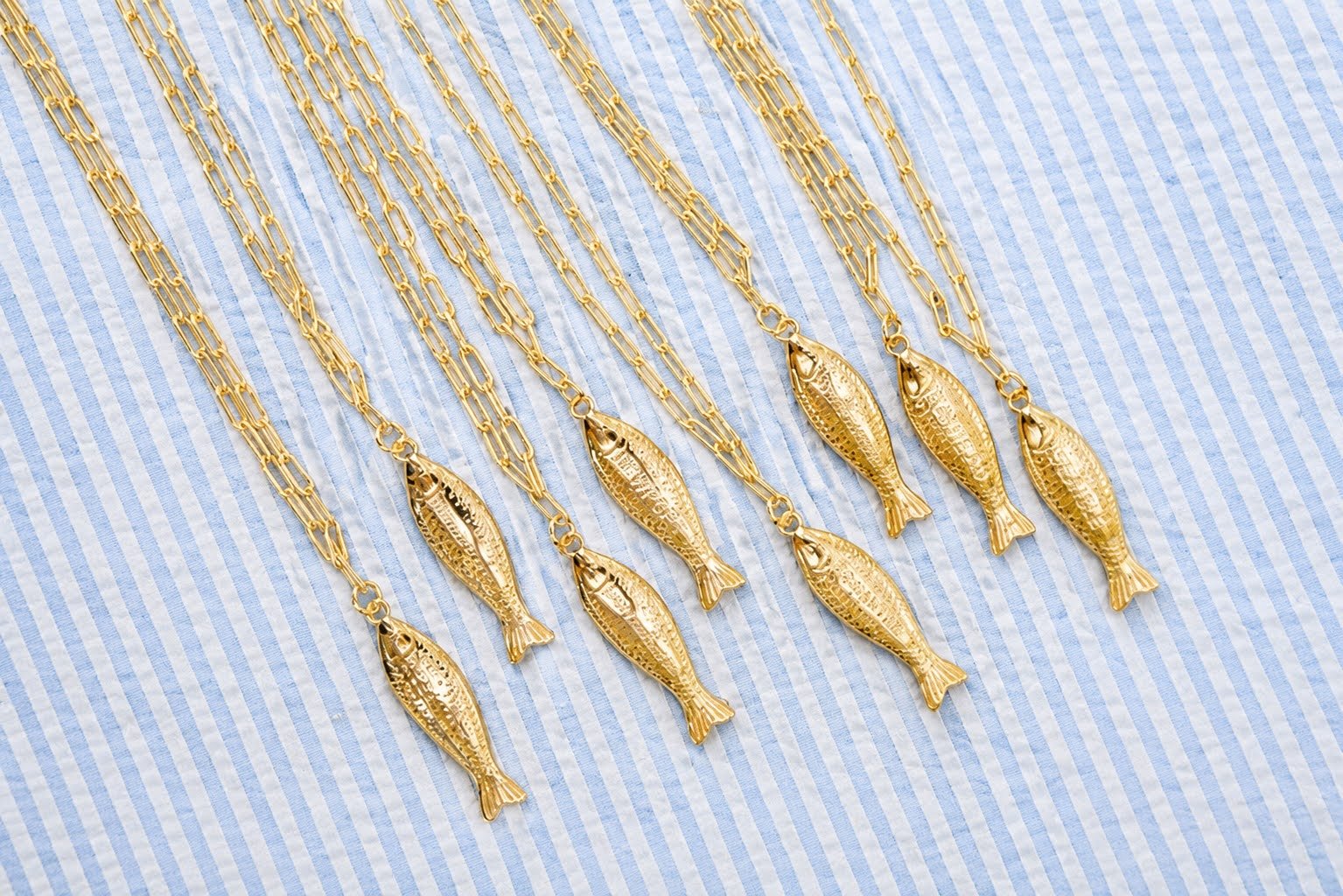 Fish - Beach Town - Small Paper Clip Chain Necklace - 18k Gold Plated 18 Inches - Bexa Boutique