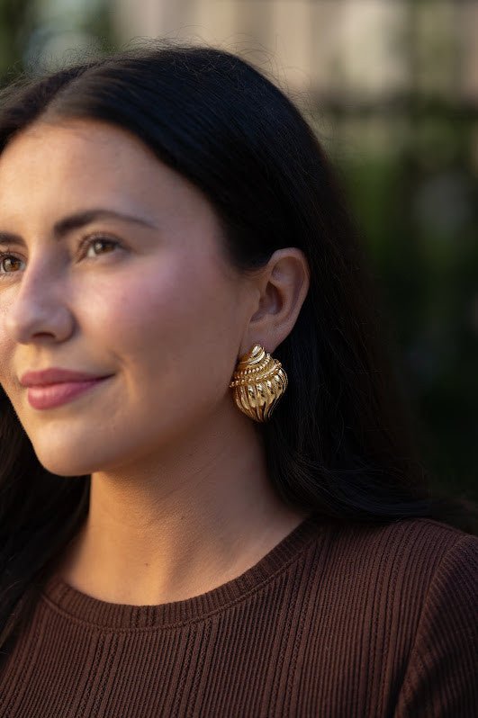 James Conch Shell Earring - 18k Plated Gold - Belle of the Ball Collection - Bexa Boutique