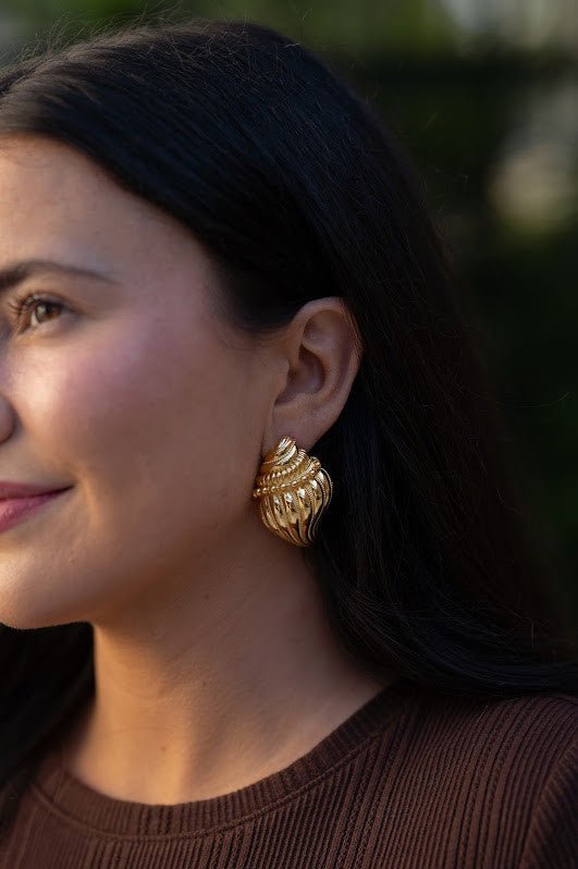 James Conch Shell Earring - 18k Plated Gold - Belle of the Ball Collection - Bexa Boutique