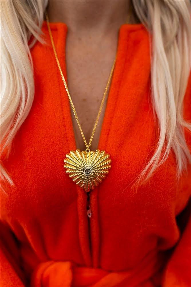 Patti Lynn Gold Heart Charm Necklace - Teggy French x Lisi Lerch Collection - 18k Gold Plated - Bexa Boutique