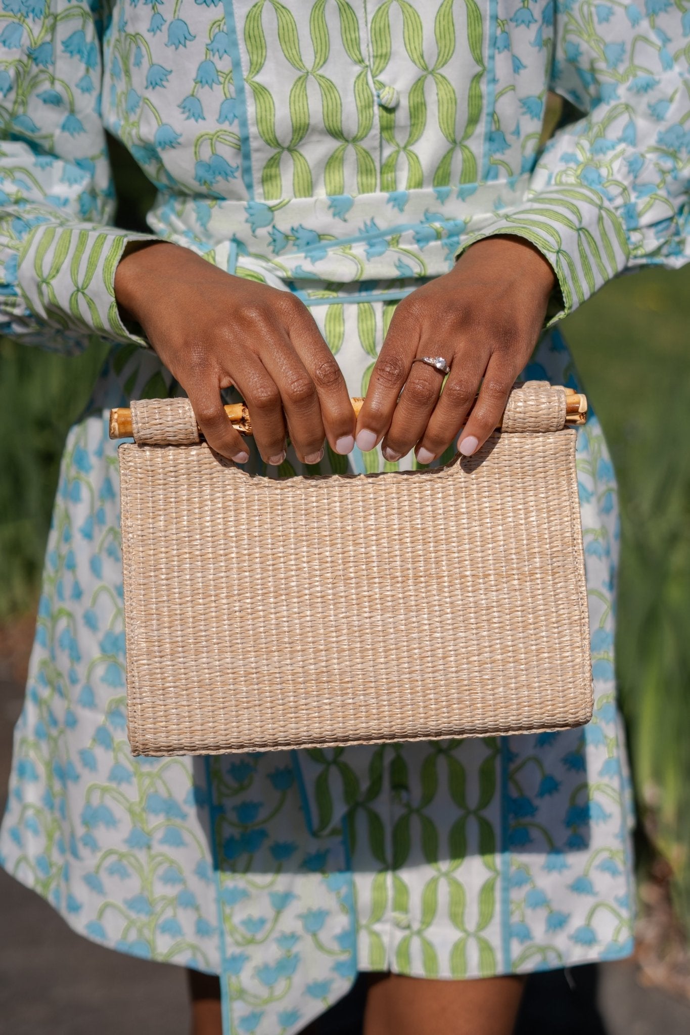Mary Natural Straw Clutch - Bamboo Natural Handle - Bexa Boutique