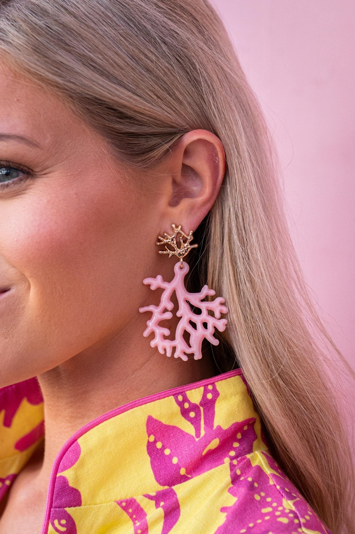 Tula - Coral Acrylic Earring - Light Pink - Bexa Boutique