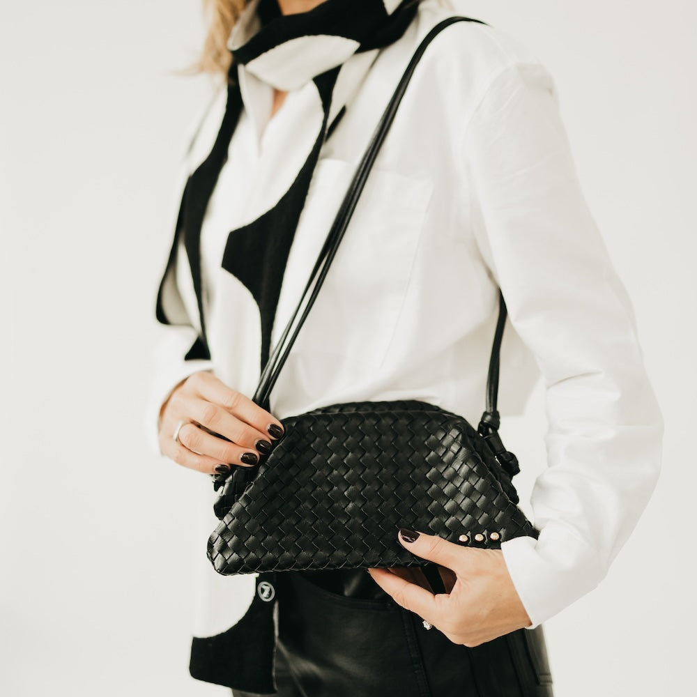Lacy Woven Frame Crossbody Bag - Black - Bexa Boutique